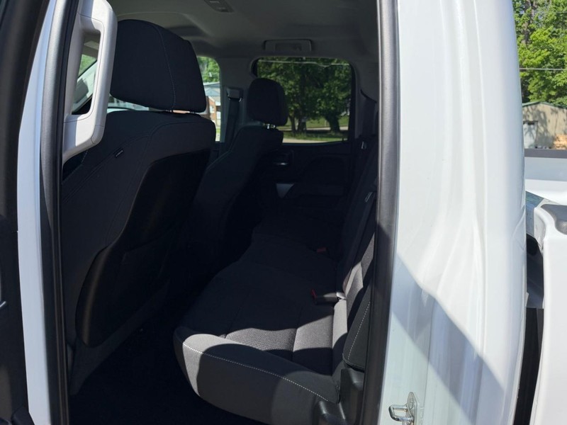 Chevrolet Silverado 1500 Vehicle Image 06