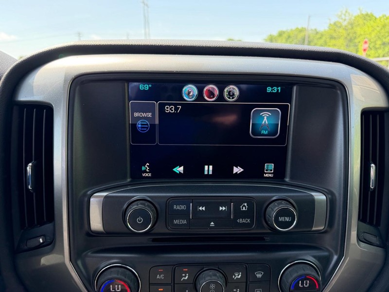 Chevrolet Silverado 1500 Vehicle Image 11