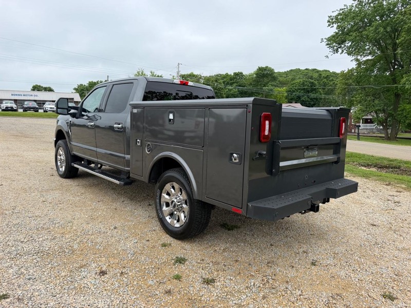 Ford Super Duty F-250 SRW Vehicle Image 03