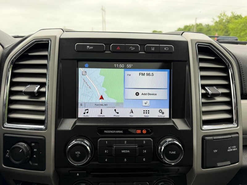 Ford Super Duty F-250 SRW Vehicle Image 13