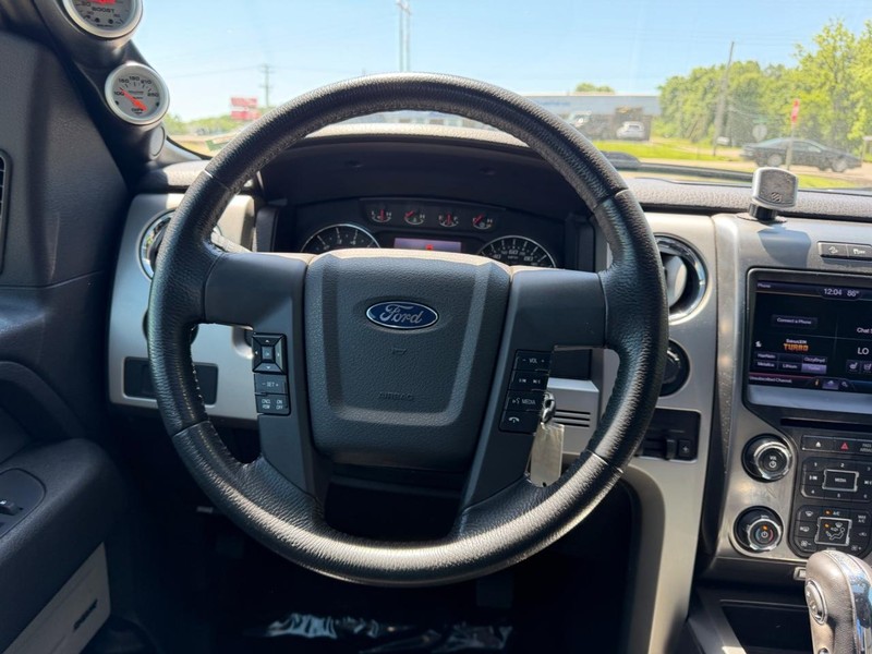 Ford F-150 Vehicle Image 10