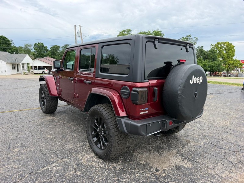 Jeep Wrangler 4xe Vehicle Image 03