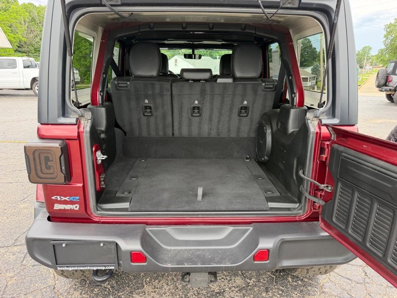 Jeep Wrangler 4xe Vehicle Image 05