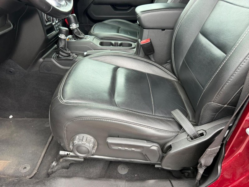 Jeep Wrangler 4xe Vehicle Image 17