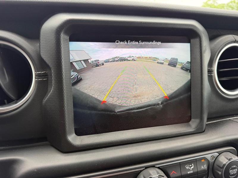 Jeep Wrangler 4xe Vehicle Image 19