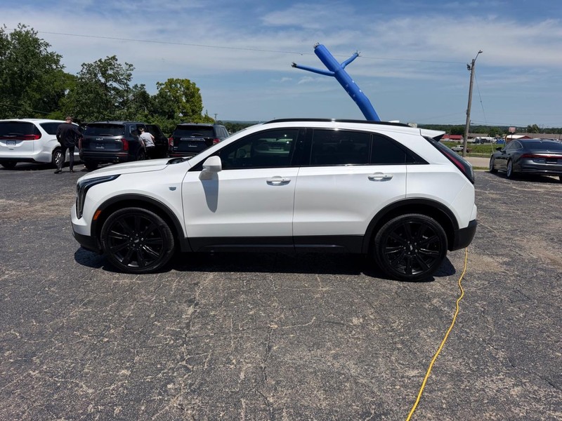 Cadillac XT4 Vehicle Image 02