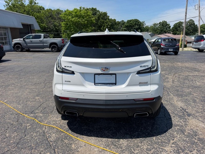 Cadillac XT4 Vehicle Image 04