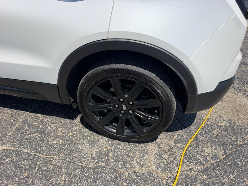 Cadillac XT4 Vehicle Image 07