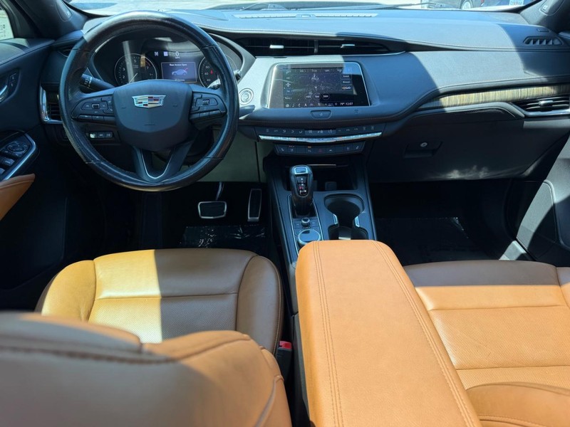 Cadillac XT4 Vehicle Image 10