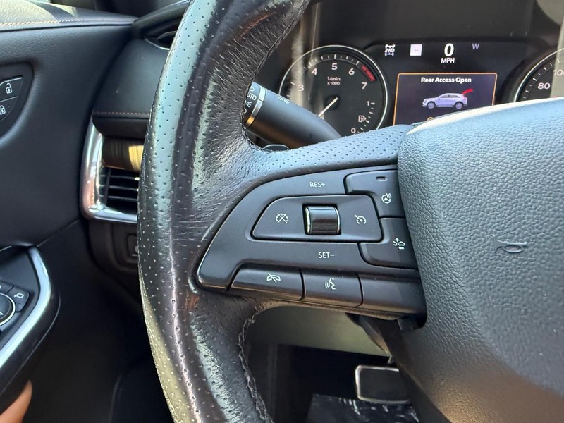 Cadillac XT4 Vehicle Image 12