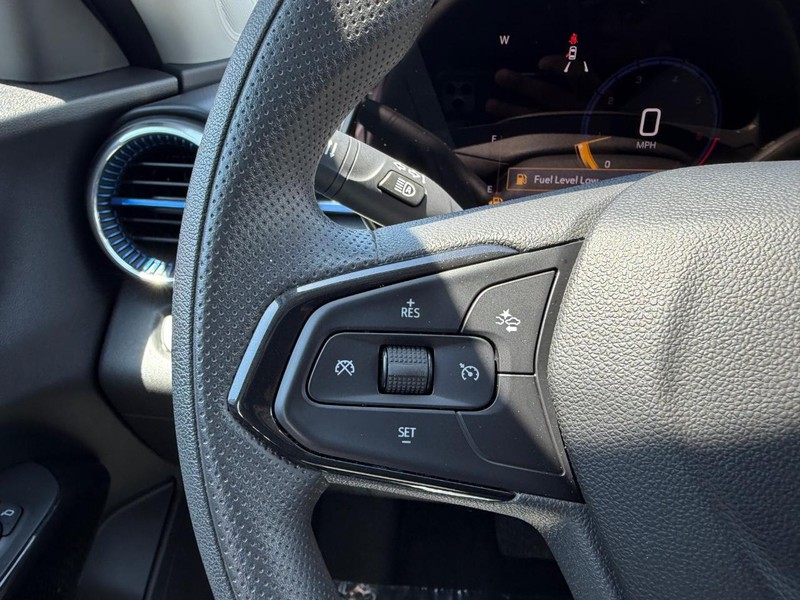 Chevrolet Trax Vehicle Full-screen Gallery Image 10