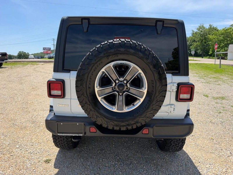 Jeep Wrangler Unlimited Vehicle Image 04