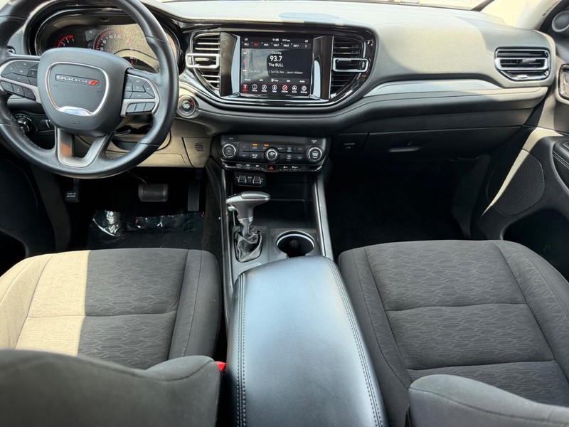 Dodge Durango Vehicle Full-screen Gallery Image 09