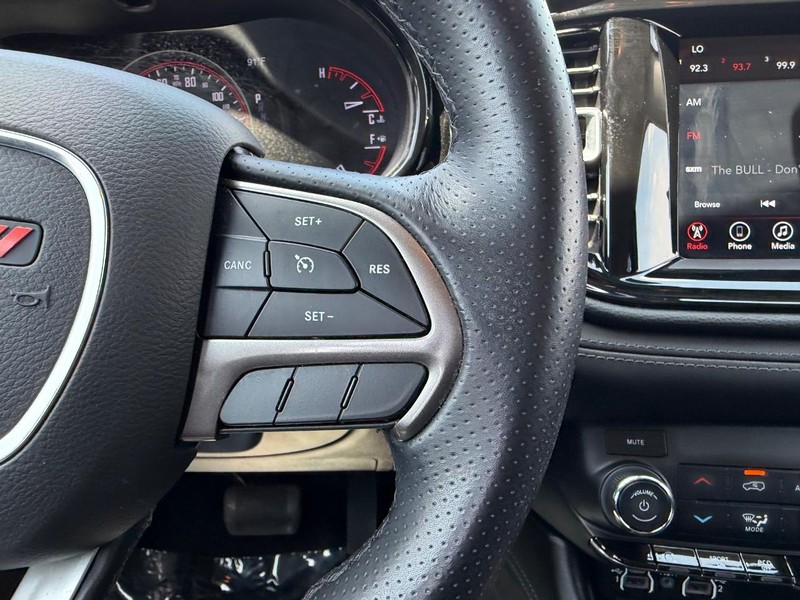 Dodge Durango Vehicle Full-screen Gallery Image 12