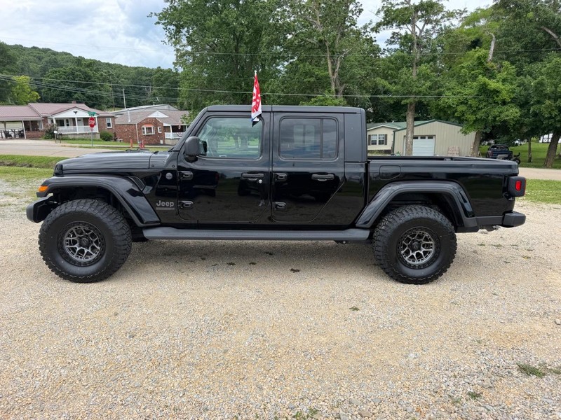 Jeep Gladiator Vehicle Image 02
