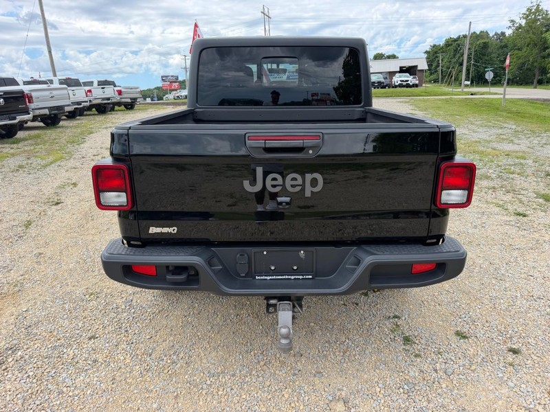 Jeep Gladiator Vehicle Image 04