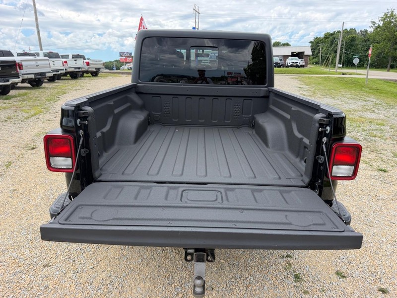 Jeep Gladiator Vehicle Image 05
