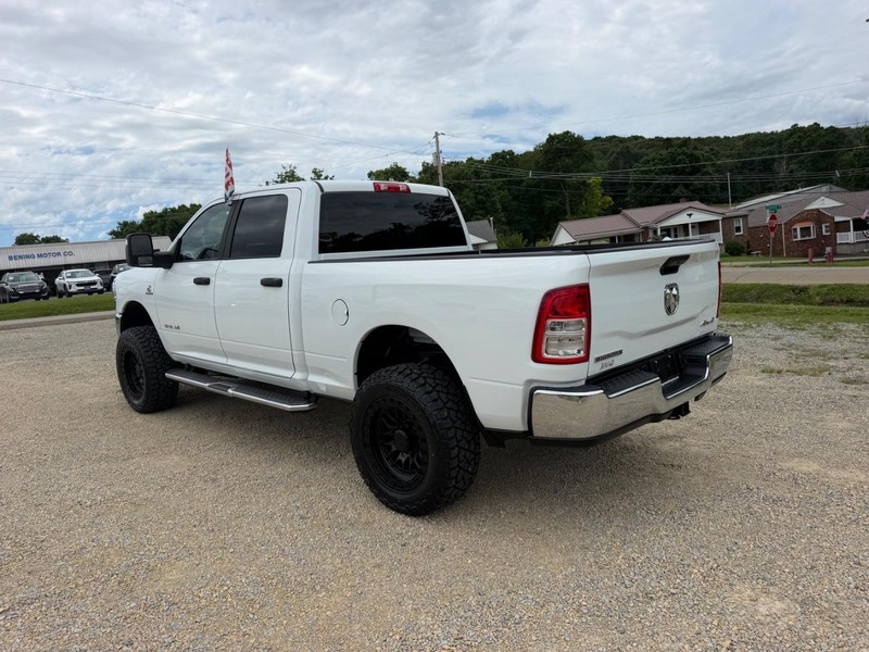 Ram 2500 Vehicle Full-screen Gallery Image 03