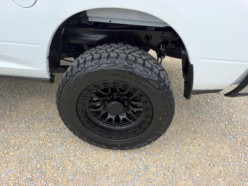 Ram 2500 Vehicle Full-screen Gallery Image 06