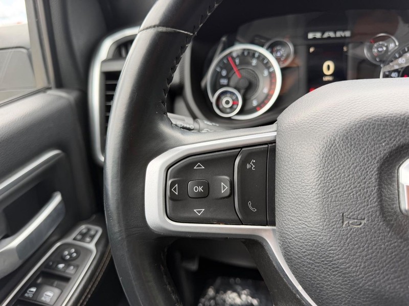 Ram 2500 Vehicle Full-screen Gallery Image 10
