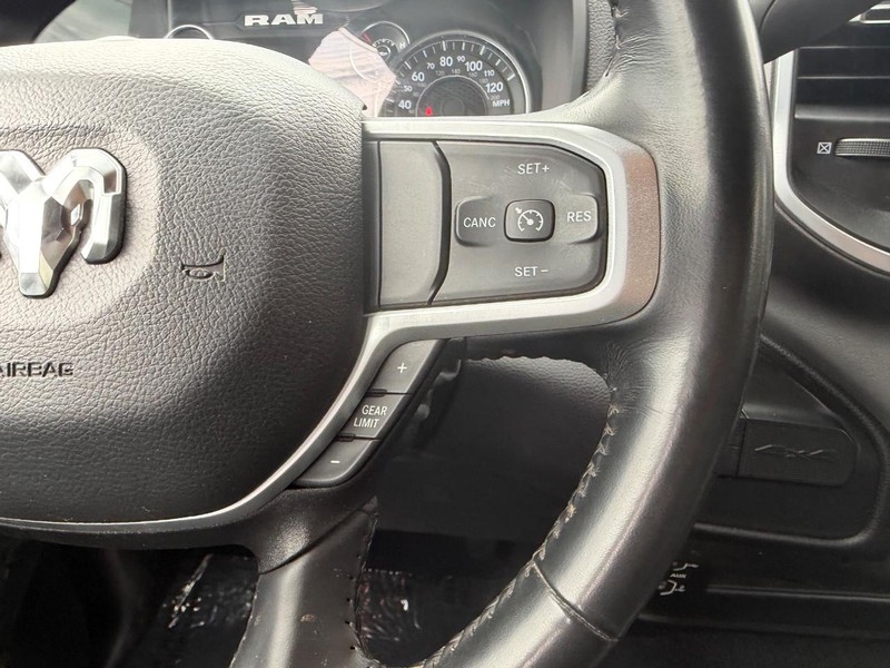 Ram 2500 Vehicle Full-screen Gallery Image 11