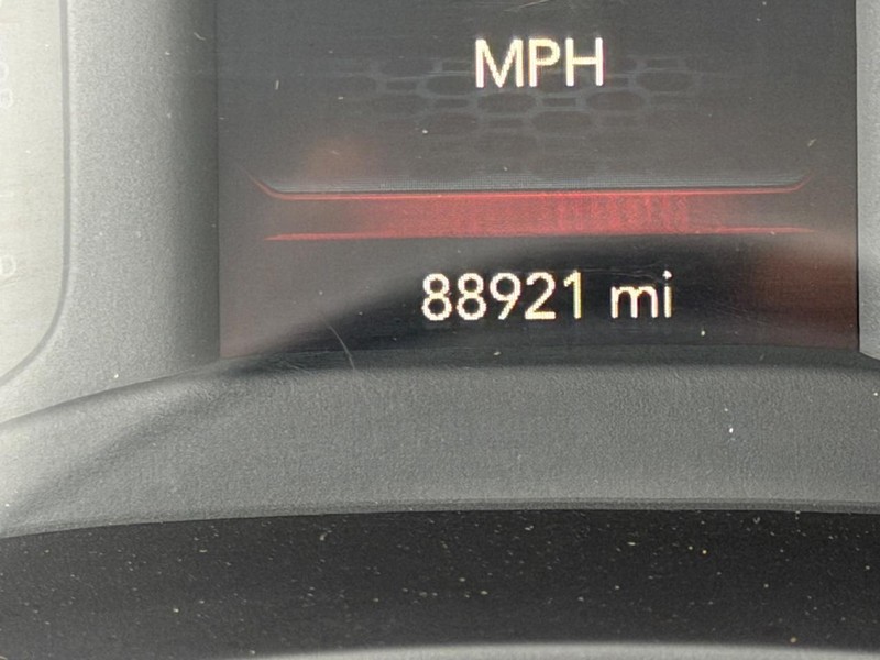 Ram 2500 Vehicle Full-screen Gallery Image 17