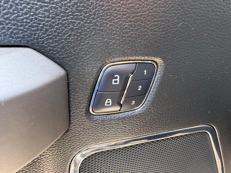 Ford F-150 Vehicle Image 18