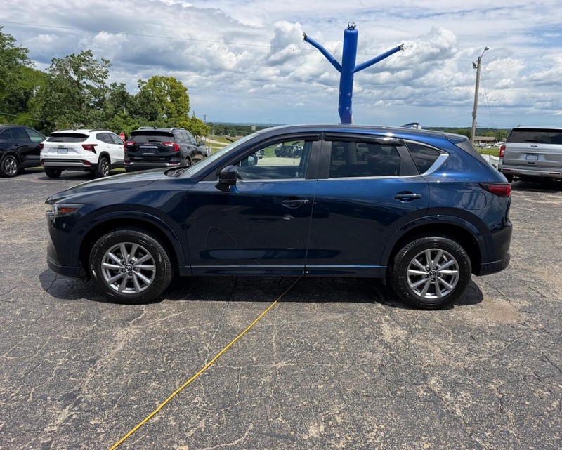 Mazda CX-5 Vehicle Image 02