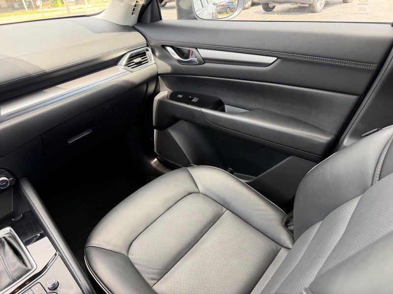 Mazda CX-5 Vehicle Image 15