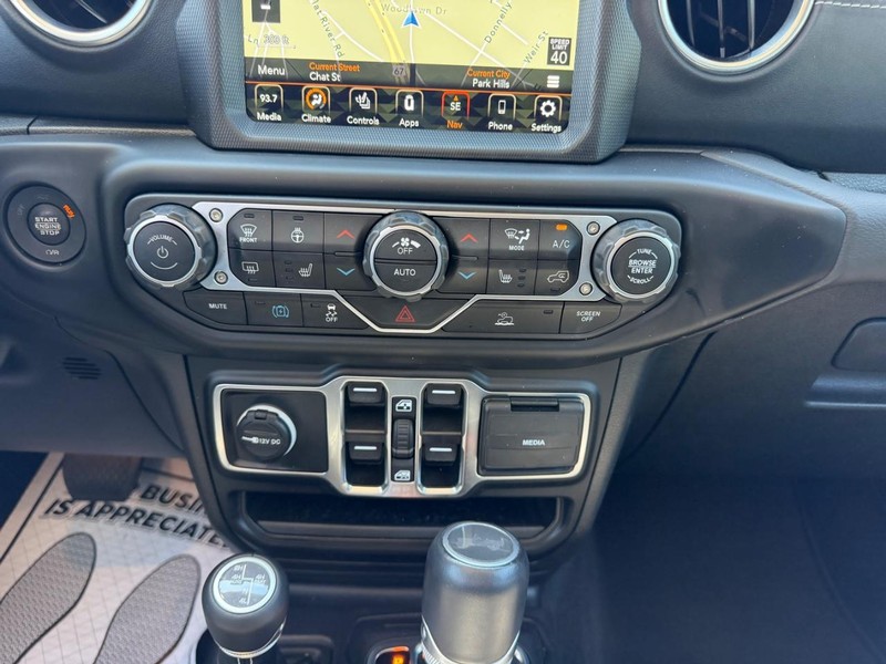 Jeep Wrangler 4xe Vehicle Image 13