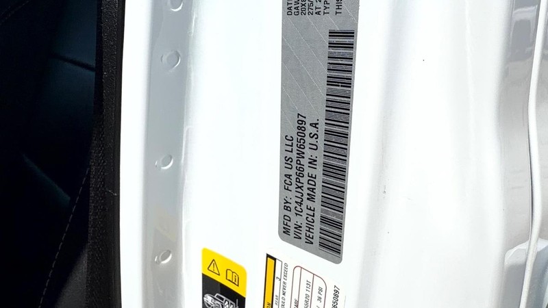 Jeep Wrangler 4xe Vehicle Image 20