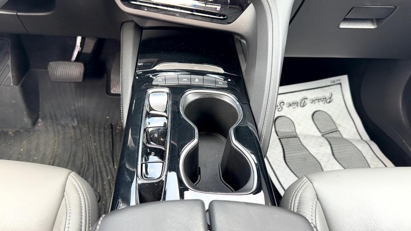 Buick Envision Vehicle Image 15