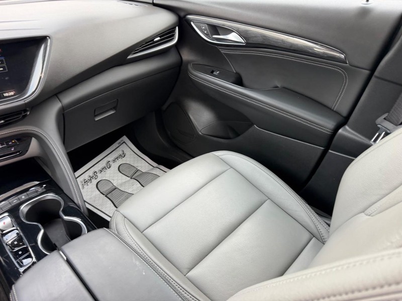 Buick Envision Vehicle Image 16
