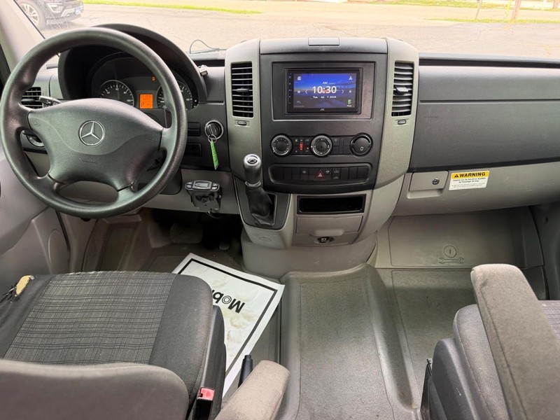 Mercedes-Benz Sprinter Van Vehicle Image 08