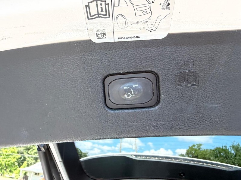 Ford Edge Vehicle Image 06