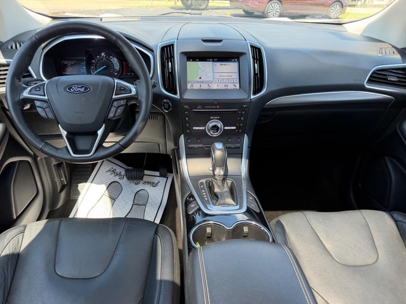 Ford Edge Vehicle Image 10