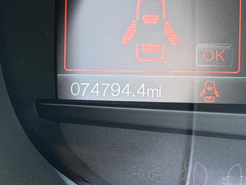Ford Edge Vehicle Image 21