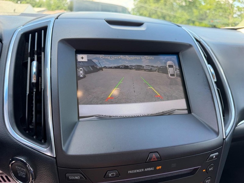 Ford Edge Vehicle Image 22