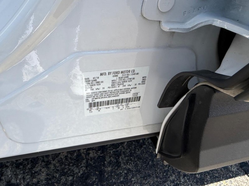 Ford Edge Vehicle Image 23