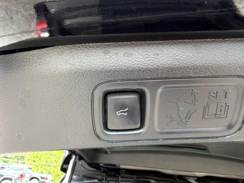 Ford Expedition Vehicle Image 06