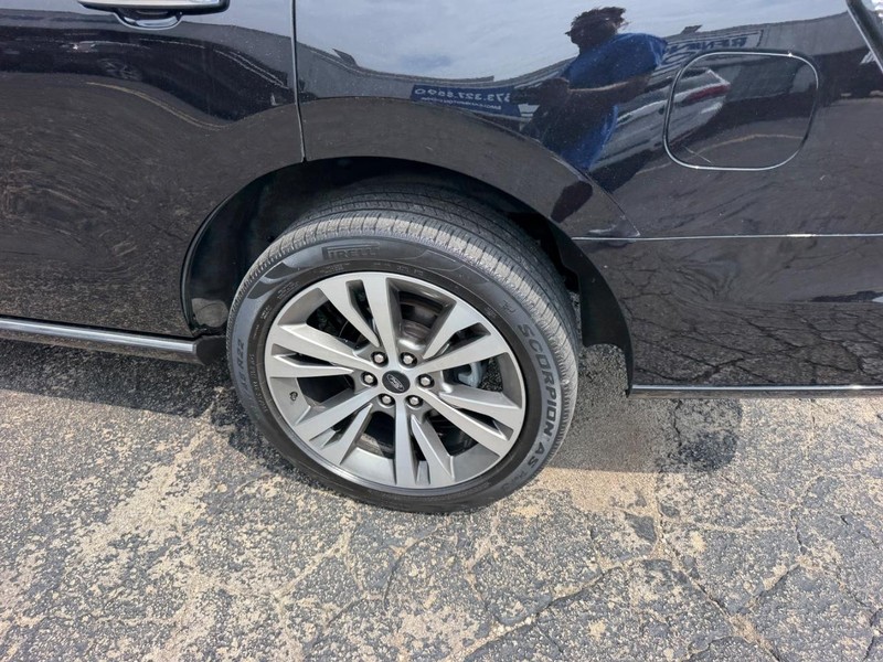 Ford Expedition Vehicle Image 07