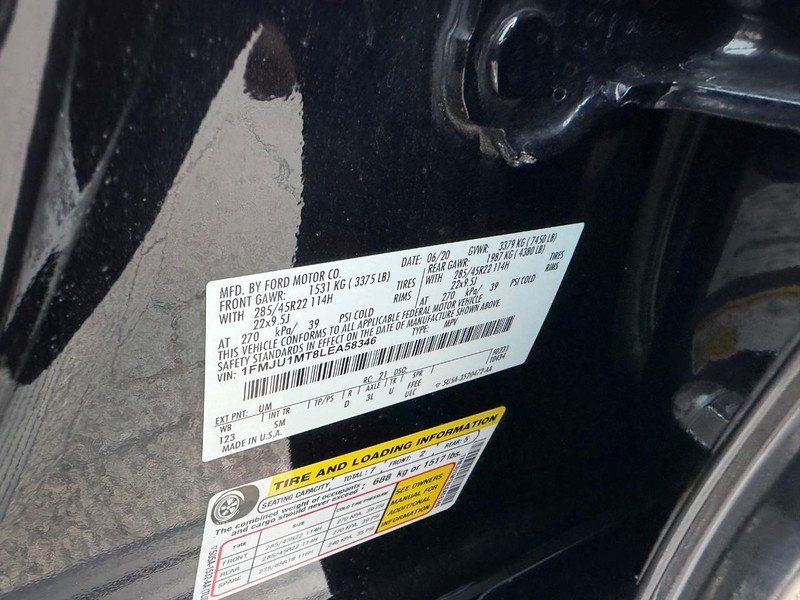 Ford Expedition Vehicle Image 26
