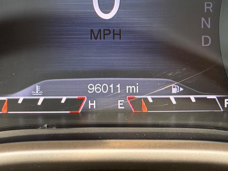 Jeep Cherokee Vehicle Image 19
