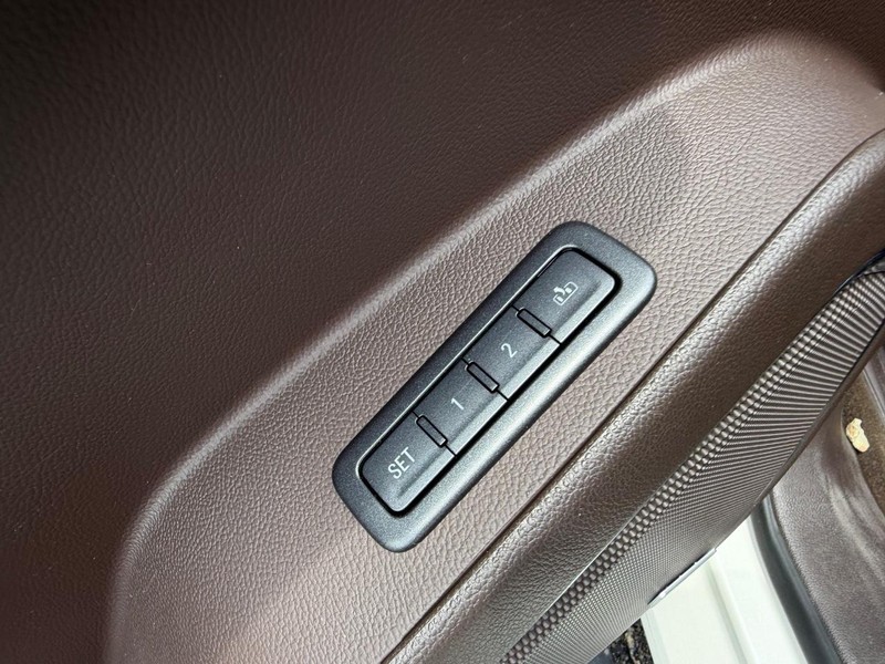 GMC Yukon Vehicle Image 20