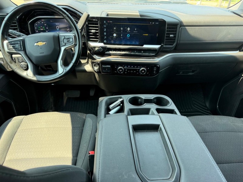 Chevrolet Silverado 2500HD Vehicle Image 08