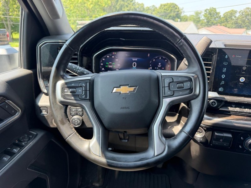 Chevrolet Silverado 2500HD Vehicle Image 09