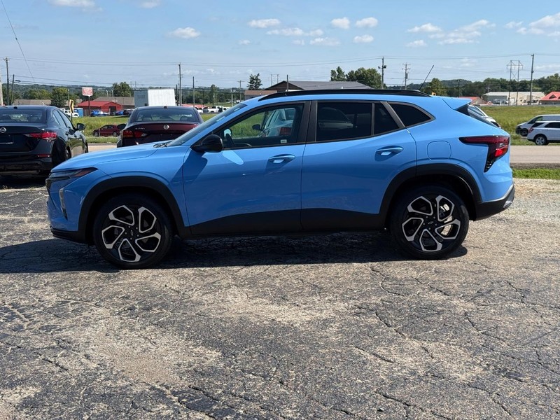 Chevrolet Trax Vehicle Image 02