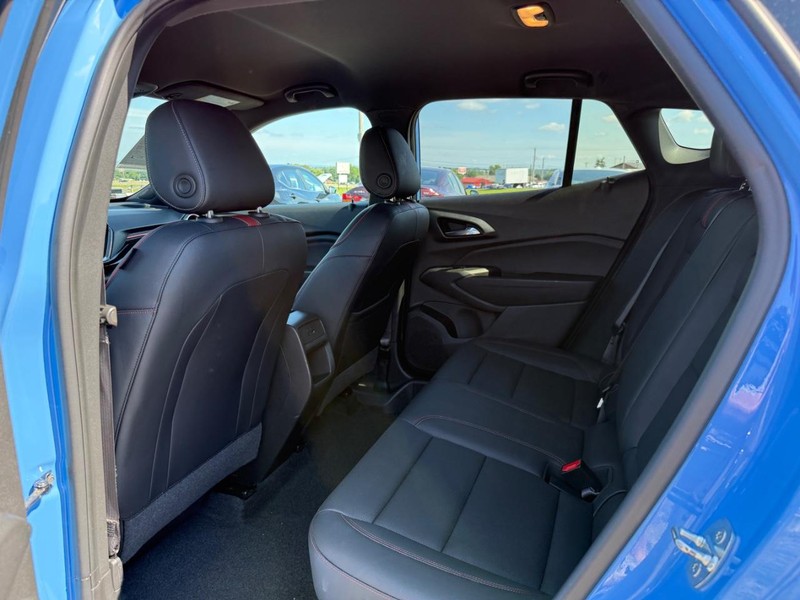 Chevrolet Trax Vehicle Image 11