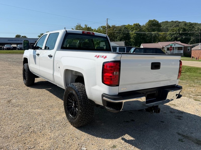 Chevrolet Silverado 3500HD Built After Aug 14 Vehicle Image 03