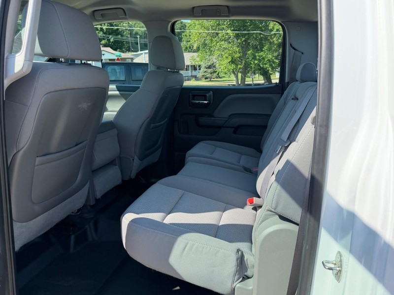 Chevrolet Silverado 3500HD Built After Aug 14 Vehicle Image 07